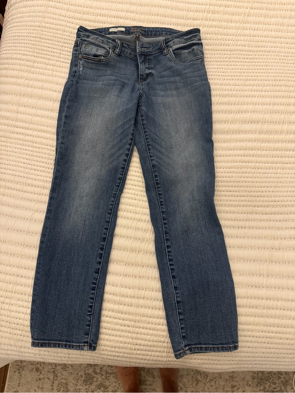 Kut from the Kloth ankle straight leg jeans